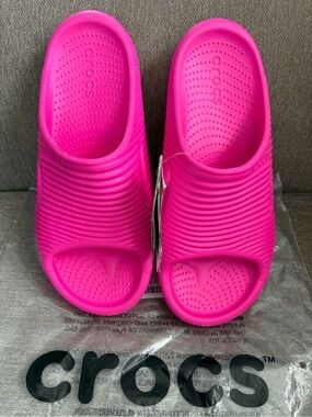 CROCS Mellow Tide Recovery Sandals in Pink Crush